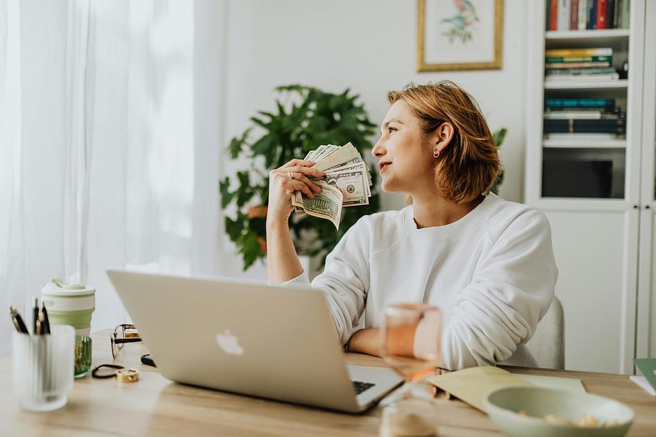 Side Hustles for Insurance Professionals in Canada