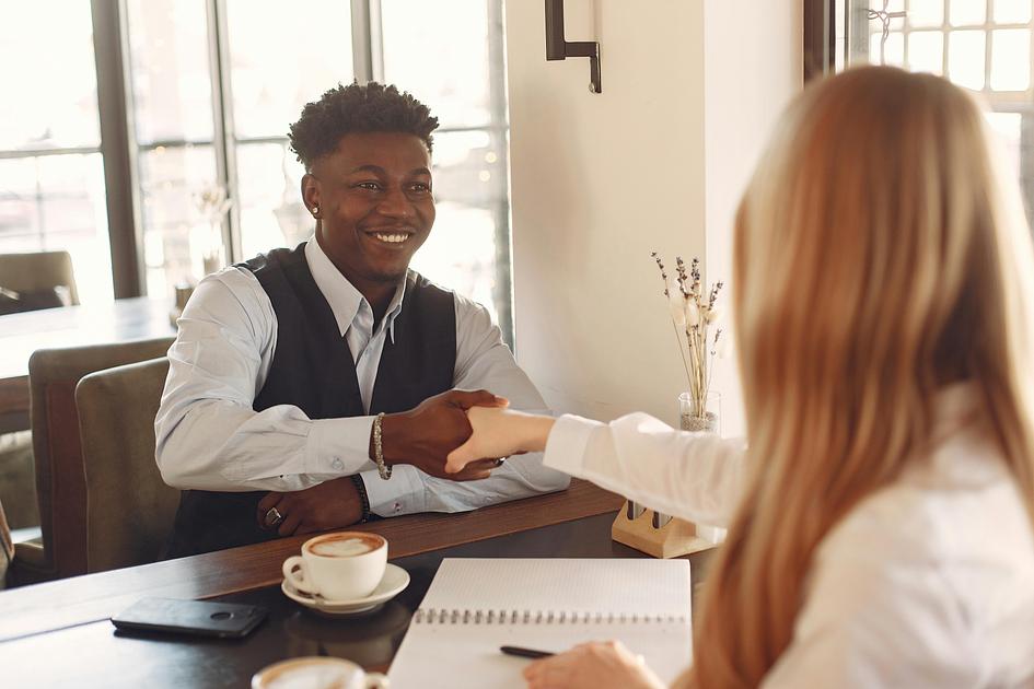 How to Break Into Canada's Insurance Industry (Even With Zero Experience)