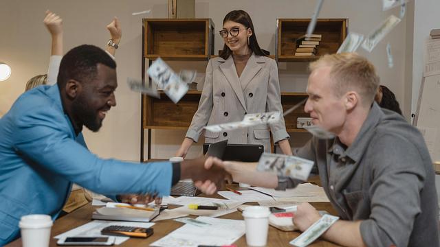 5 Entry-Level Insurance Jobs That Pay More Than You Think